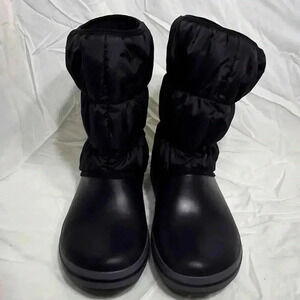 Crocs  boots women's size 7